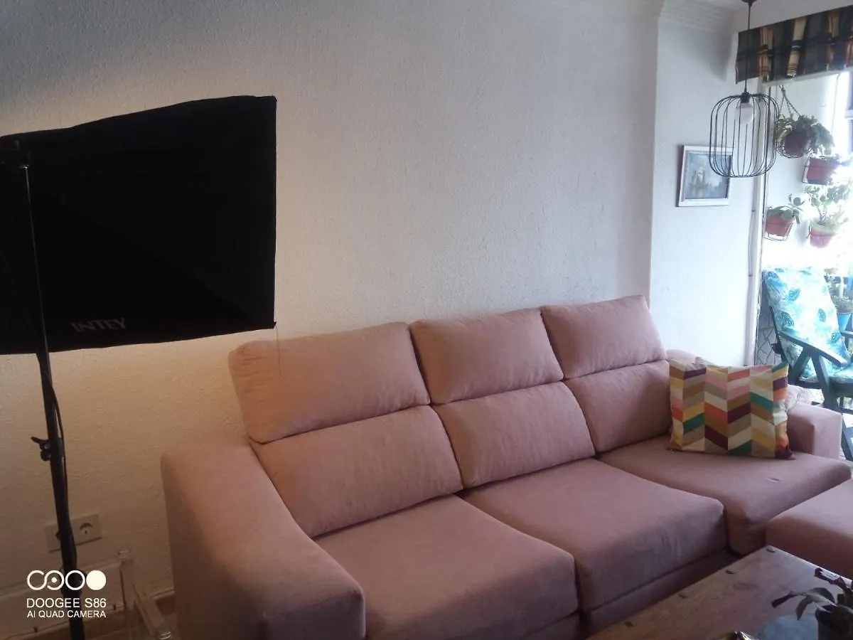 Homestay Coty'S Beach, Habitaciones En Casa Compartida Benalmadena