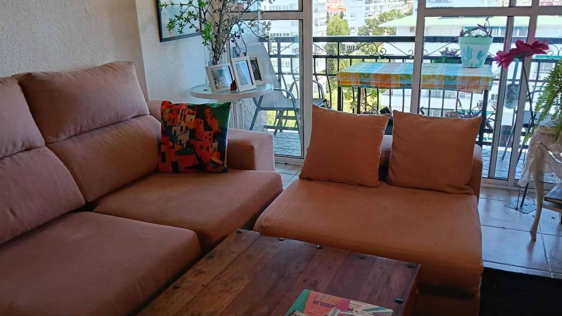 Homestay Coty'S Beach, Habitaciones En Casa Compartida Benalmadena