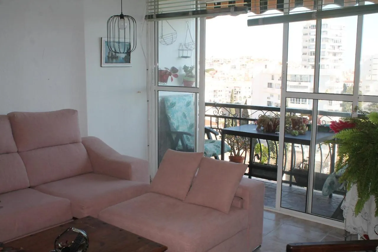 Coty'S Beach, Habitaciones En Casa Compartida Benalmádena Séjour chez l'habitant