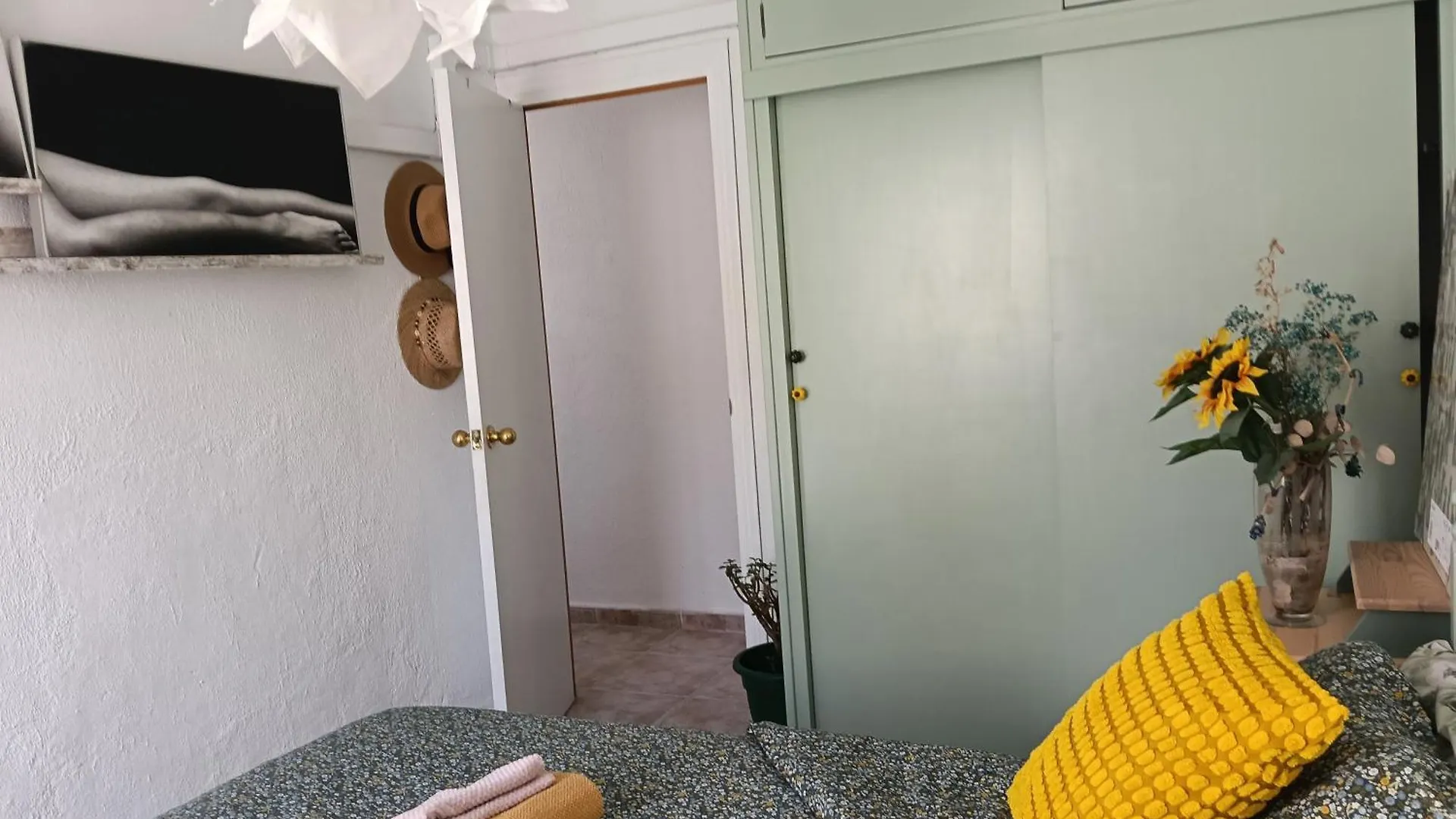 Coty'S Beach, Habitaciones En Casa Compartida Benalmádena Séjour chez l'habitant